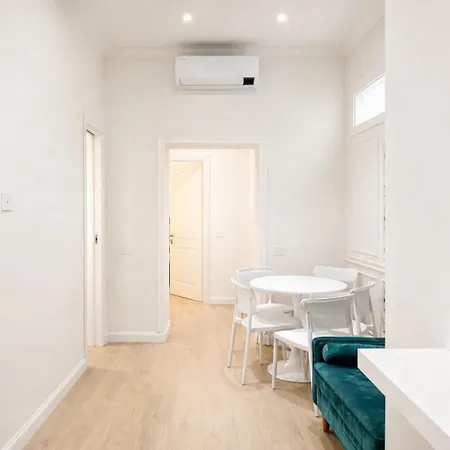 Black Lux 2br In Close To Navigli 公寓