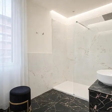 Black Lux 2br In Close To Navigli * 米兰