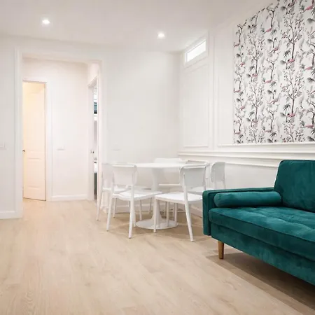 Black Lux 2br In Close To Navigli * 米兰