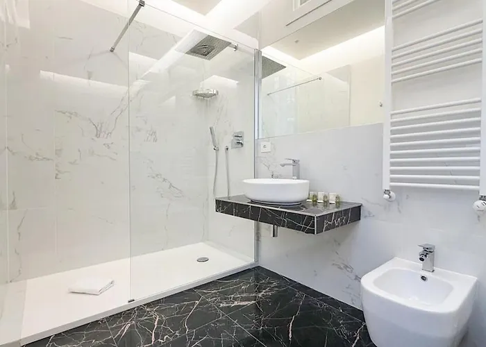 Black Lux 2br In Close To Navigli Milano